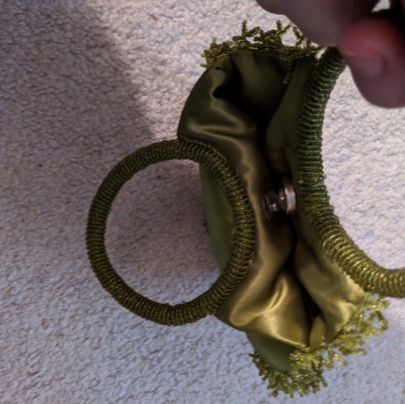 Silk and beaded bag - Picture 3 of 5